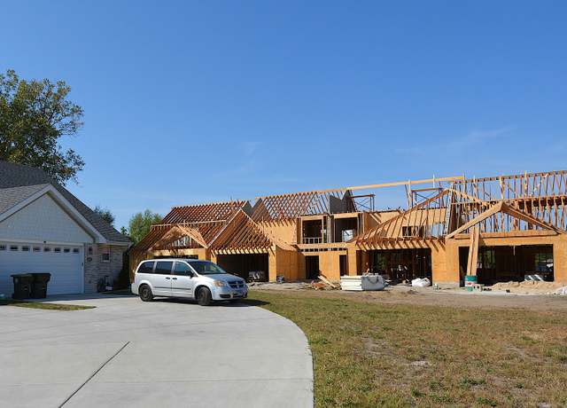 Property at 7427 Covington Dr, Justice, IL 60458, 3 beds, 2.5 baths