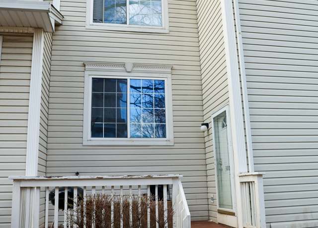 Property at 300 Wildrose Ct, Bolingbrook, IL 60440, 3 beds, 2.5 baths