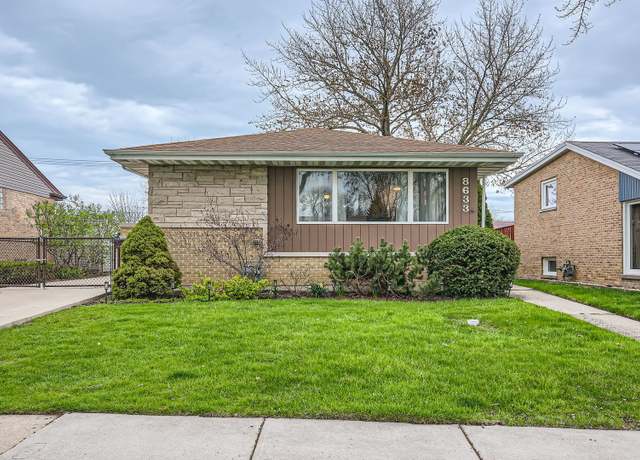 Property at 8633 N Olcott Ave, Niles, IL 60714, 3 beds, 2.5 baths
