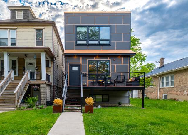 Property at 1009 Lathrop Ave, Forest Park, IL 60130, 4 beds, 3.5 baths