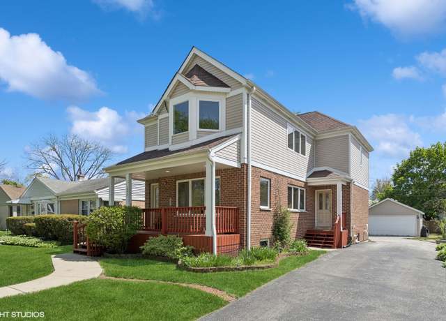 Property at 877 Hollywood Ave, Des Plaines, IL 60016, 3 beds, 2.5 baths