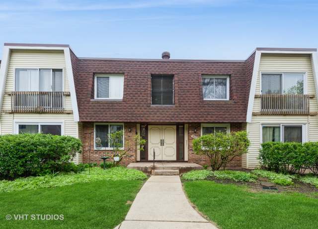 Property at 3026 Roberts Dr #4, Woodridge, IL 60517, 2 beds, 2 baths