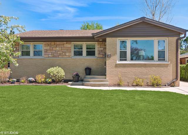 Property at 713 Sylviawood Ave, Park Ridge, IL 60068, 3 beds, 3 baths