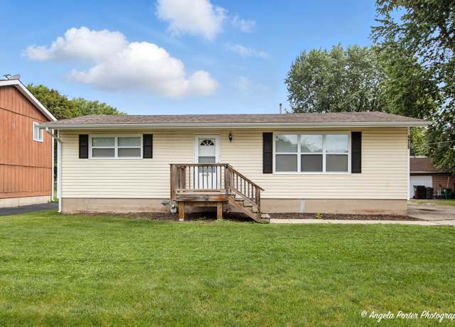 Property at 4420 Clearview Dr, Mchenry, IL 60050, 3 beds, 1 bath