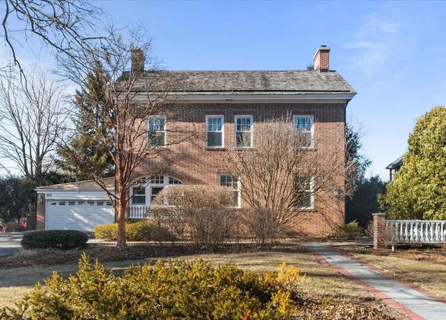 Property at 309 Central Ave, Highland Park, IL 60035, 6 beds, 3.5 baths