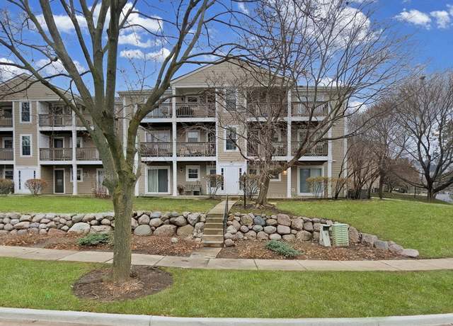 Property at 104 E Winchester Rd Unit E, Libertyville, IL 60048, 2 beds, 2 baths