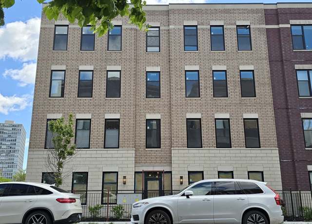 Property at 3105 S Giles Ave Unit 3S, Chicago, IL 60616, 2 beds, 2 baths