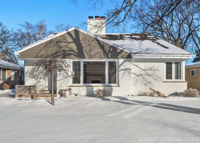 Property at 403 S Albert St, Mount Prospect, IL 60056, 5 beds, 2.5 baths
