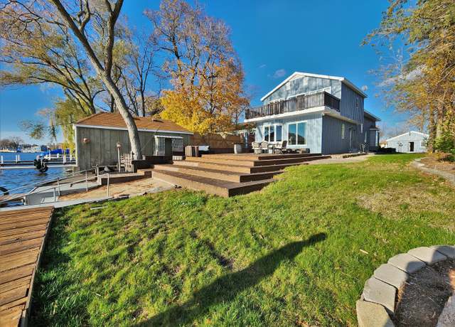 Property at 1015 N River Rd, Mchenry, IL 60051, 3 beds, 3.5 baths