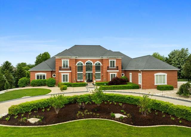 Property at 12 Worthington Ct, Bloomington, IL 61704, 6 beds, 6.5 baths