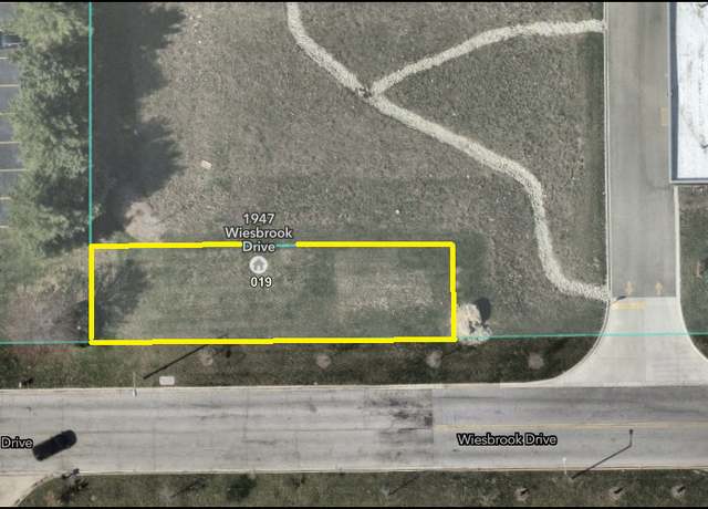 Property at 1947 Wiesbrook Dr, Oswego, IL 60543