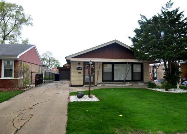 Property at 7730 S Kilpatrick Ave, Chicago, IL 60652, 2 beds, 2 baths
