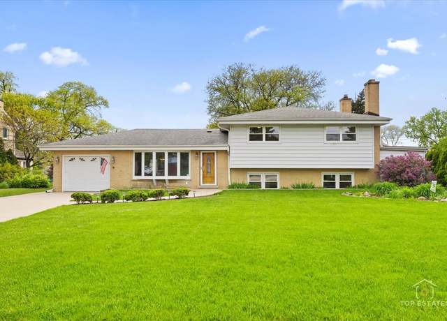 Property at 9258 Clancy Dr, Des Plaines, IL 60016, 3 beds, 2.5 baths