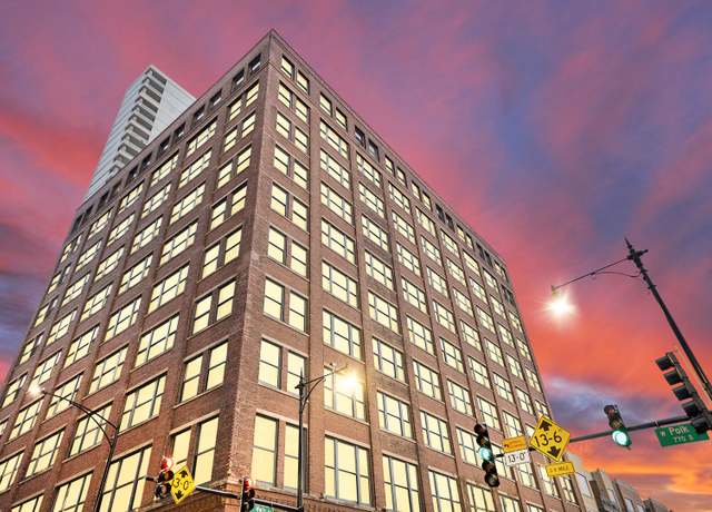 Property at 801 S Wells St #210, Chicago, IL 60607, 3 beds, 2 baths