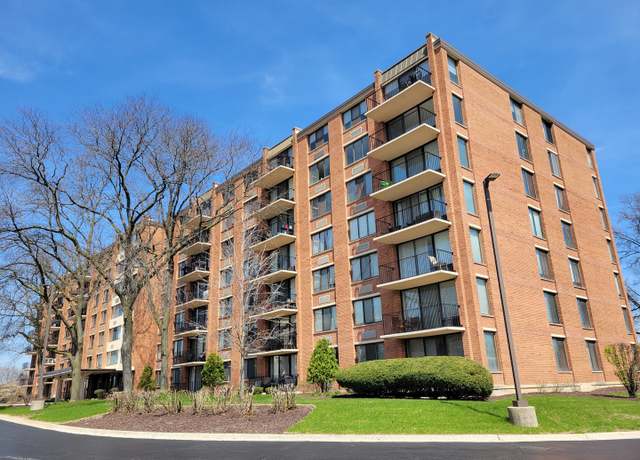 Property at 2000 Saint Regis Dr Unit 6F, Lombard, IL 60148, 2 beds, 2 baths