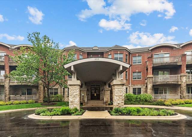 Property at 950 Augusta Way #209, Highland Park, IL 60035, 3 beds, 2.5 baths