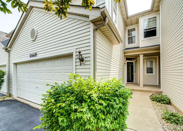 Property at 16449 Newcastle Way, Lockport, IL 60441, 2 beds, 2.5 baths