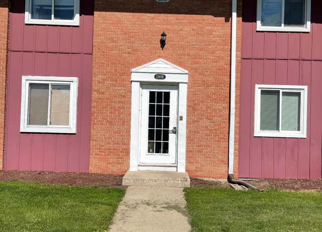Property at 1389 Monomoy St Unit B2, Aurora, IL 60506, 2 beds, 1 bath