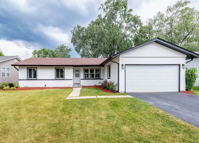 Property at 72 Braemar Dr, Elk Grove Village, IL 60007, 3 beds, 2 baths