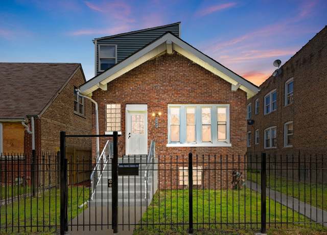Property at 5068 W Congress Pkwy, Chicago, IL 60644, 5 beds, 2 baths
