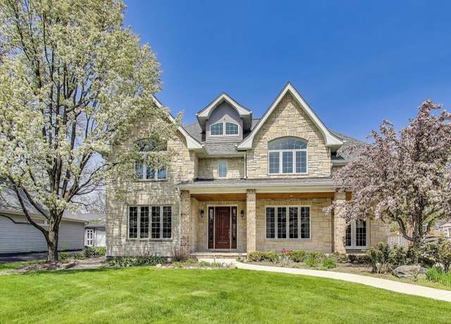 Property at 511 W 56th St, Hinsdale, IL 60521, 5 beds, 5.5 baths