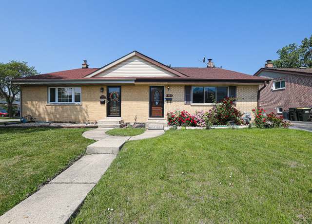 Property at 9406 N Oak Ave N, Des Plaines, IL 60016, 3 beds, 2 baths