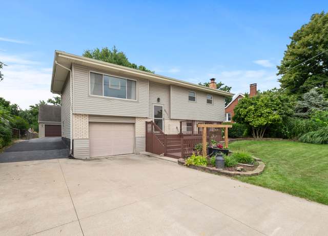 Property at 5017 155th St, Oak Forest, IL 60452, 3 beds, 2 baths