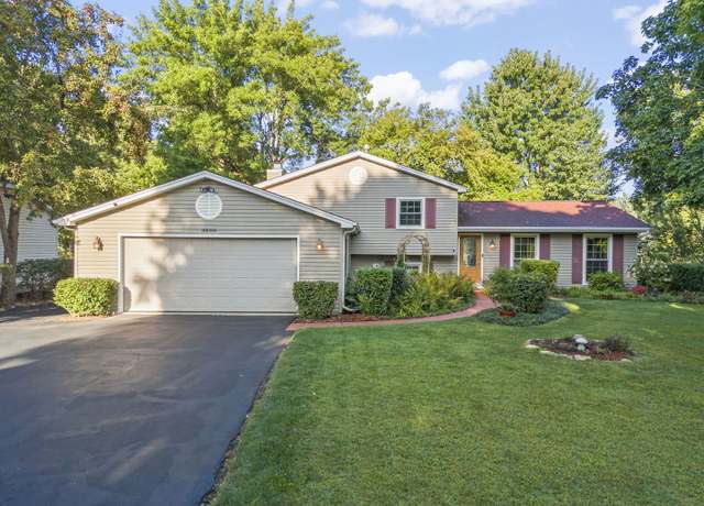 Property at 10S506 Whittington Ln, Naperville, IL 60564, 3 beds, 2.5 baths