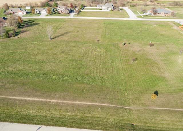 Property at 990 Prairie View Dr, Somonauk, IL 60552