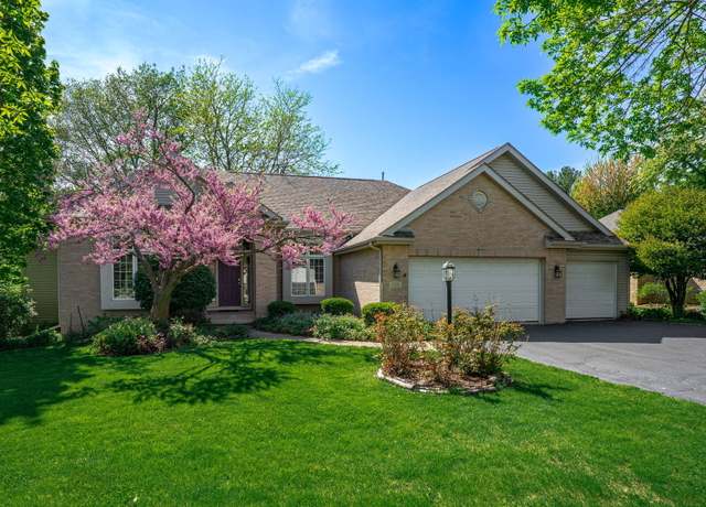 Property at 638 Roxbury Rd, Rockford, IL 61107, 4 beds, 2.5 baths