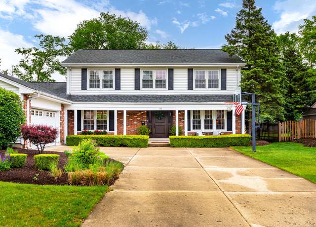 Property at 2S151 Stratford Rd, Glen Ellyn, IL 60137, 4 beds, 3 baths