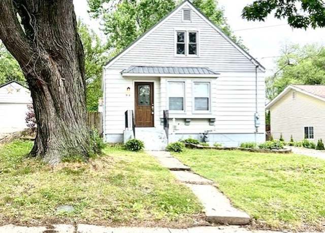 Property at 913 Academy St, Dixon, IL 61021, 3 beds, 1 bath