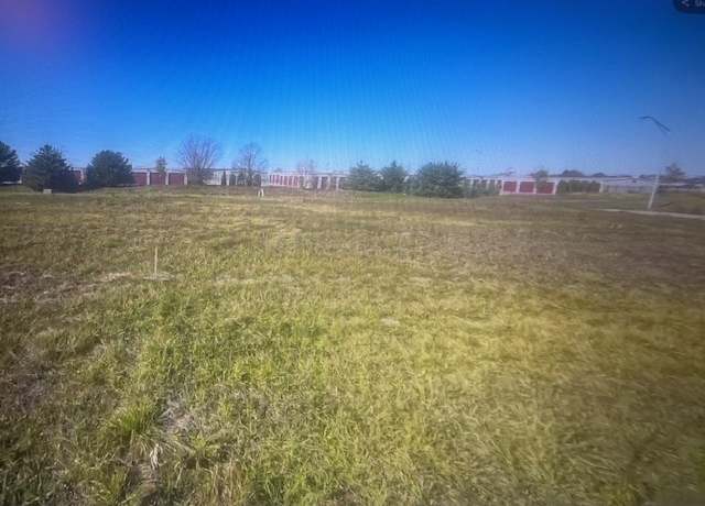 Property at 298-301 Clover Cir, Minooka, IL 60447