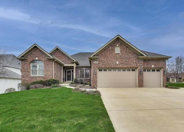 Property at 0N212 Woodland Ct, Wheaton, IL 60187, 5 beds, 4.5 baths