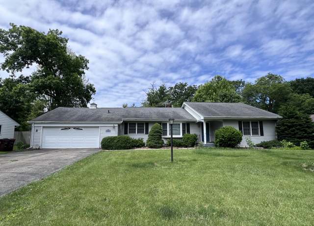 Property at 308 Tree Ln, Prophetstown, IL 61277, 4 beds, 3.5 baths