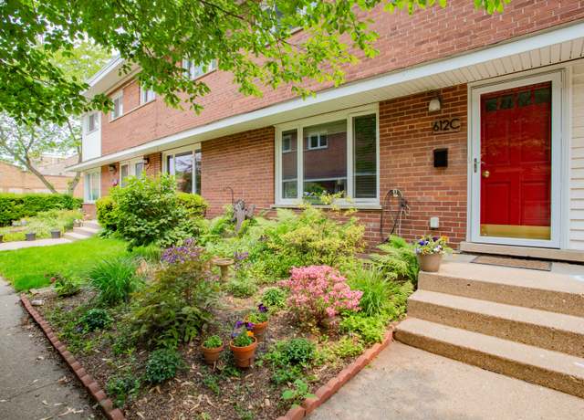 Property at 612 South Blvd Unit C, Evanston, IL 60202, 3 beds, 1.5 baths