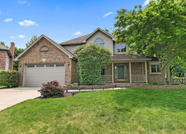 Property at 1352 Mary Wood, Sycamore, IL 60178, 4 beds, 3.5 baths