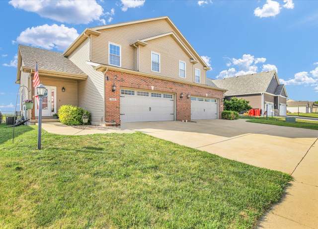 Property at 3408 Boulder Ridge Dr, Champaign, IL 61822, 3 beds, 2.5 baths