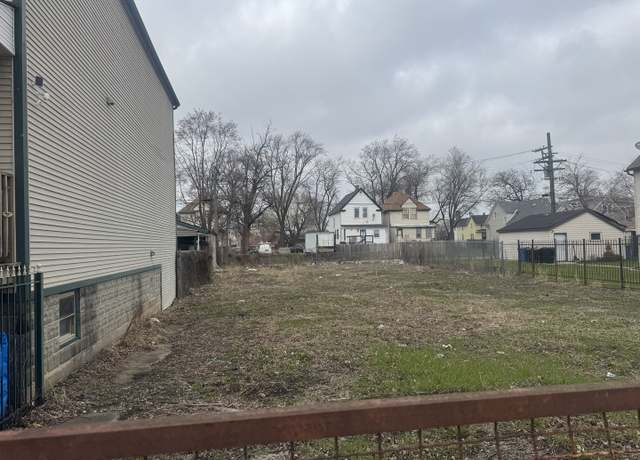 Property at 4646 W Ohio St, Chicago, IL 60644