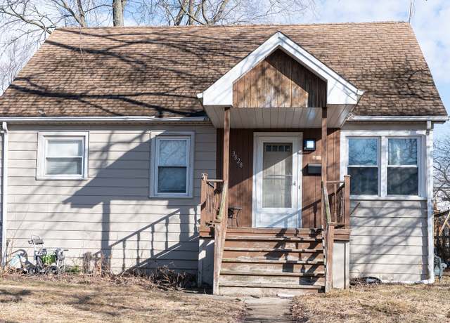Property at 3828 W 116th St, Alsip, IL 60803, 3 beds, 2 baths