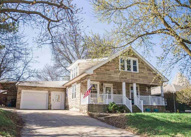 Property at 2630 Cedar St, Quincy, IL 62301, 5 beds, 2 baths