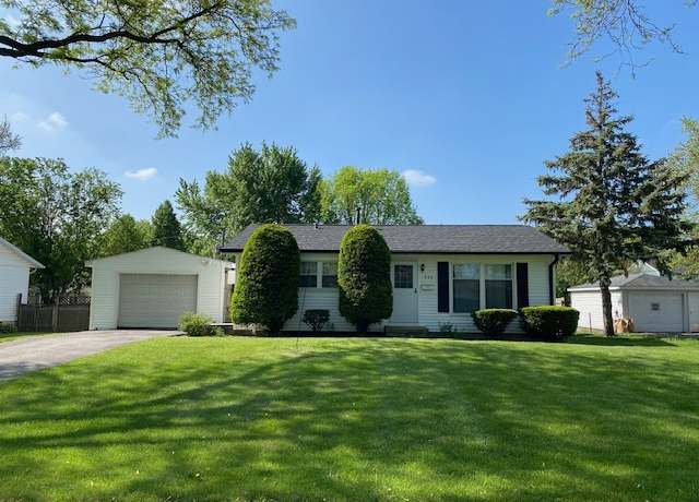 Property at 950 Arlon Rd, Aurora, IL 60506, 3 beds, 1 bath