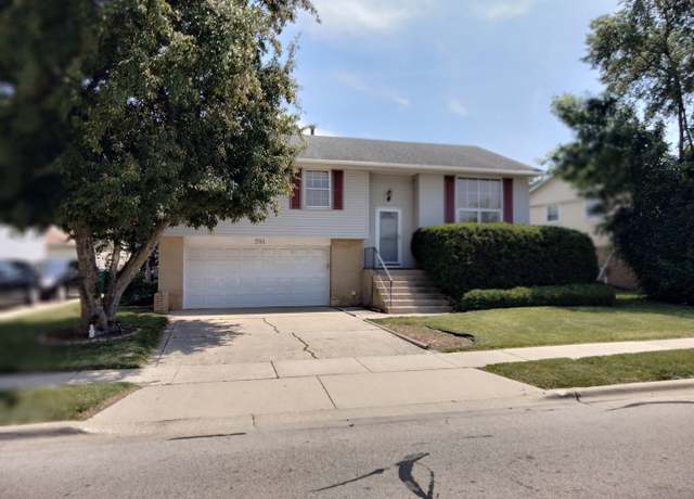 Property at 591 Belmont Dr, Romeoville, IL 60446, 3 beds, 1.5 baths