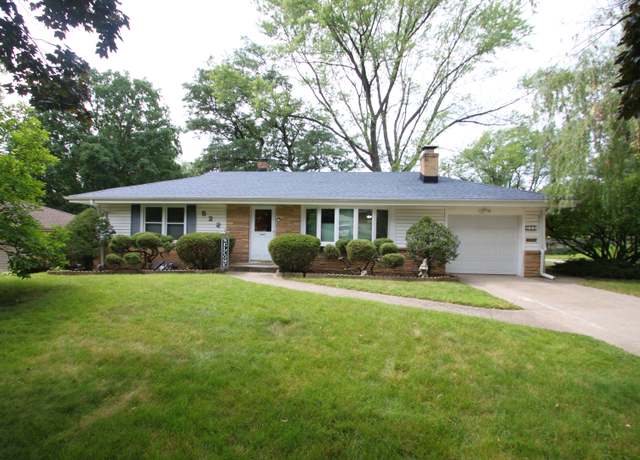 Property at 522 Skylark Dr, Rockford, IL 61107, 2 beds, 2 baths
