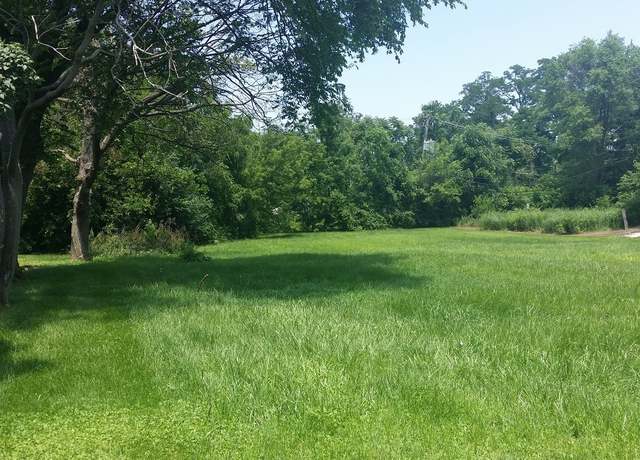 Property at 1632 Ogden Ave, Lisle, IL 60532
