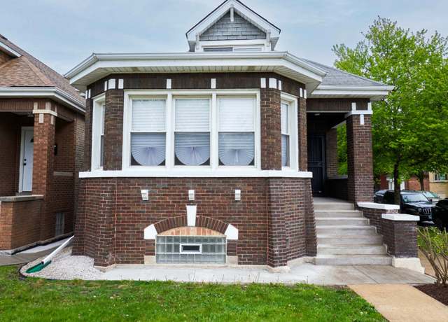 Property at 6459 S California Ave, Chicago, IL 60629, 7 beds, 3 baths