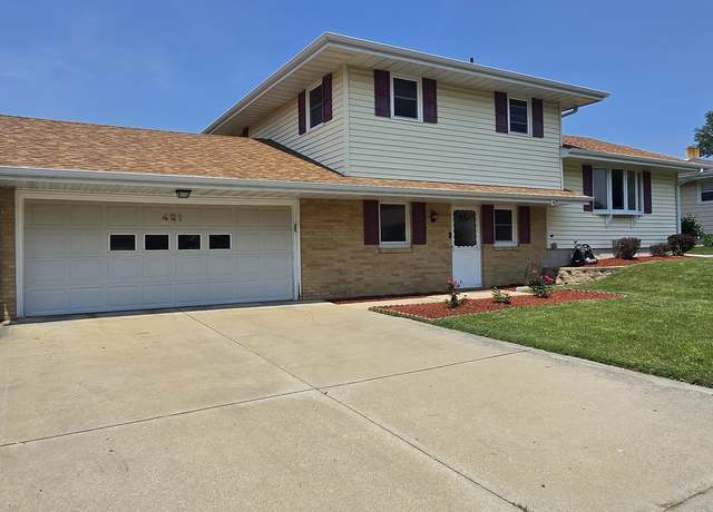 Property at 421 W 1st St, Stillman Valley, IL 61084, 3 beds, 2 baths