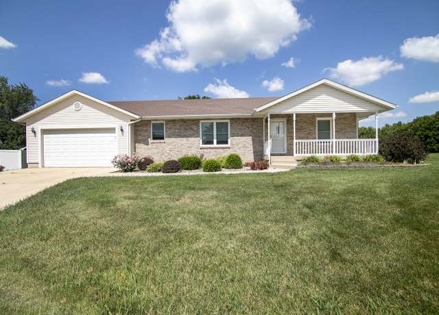 Property at 1642 Waterberry Ct, Bourbonnais, IL 60914, 3 beds, 2.5 baths