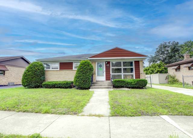 Property at 9236 Osceola Ave, Morton Grove, IL 60053, 3 beds, 2 baths
