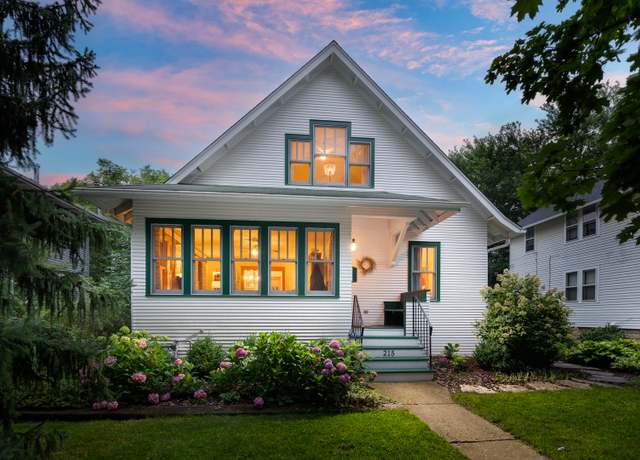Property at 215 S Columbia St, Naperville, IL 60540, 4 beds, 3.5 baths